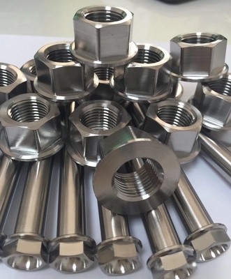 kopen Van de Bevestigingsmiddelenbouten van de titaniumlegering TC4 Mechanische van de Notenschroeven de CorrosieHittebestendigheid online manufacture