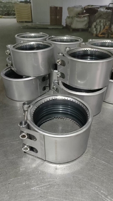 Edelstaal 201 bevestigingsmateriaal EPDM / NBR Seal Ring Grip-type buisklem voor gasindustrie toepassingen